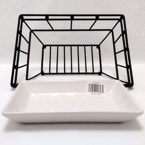 Pfaltzgraff Black Metal Wire Bread Basket w/White Basketweave Ceramic Tray